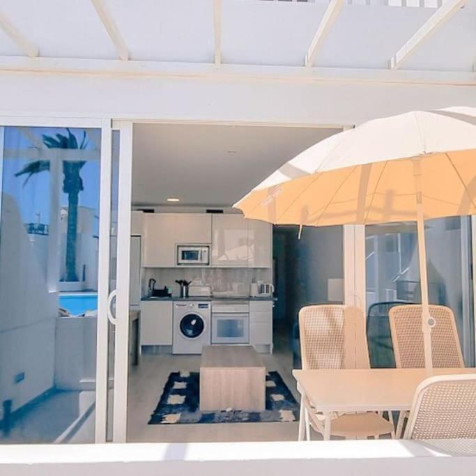 Puerto Del Carmen Airconditioned 2Bed Poolside Apt Exterior photo